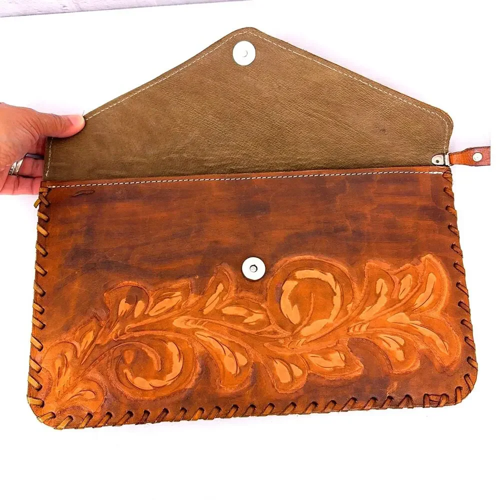 VTG Hand Tooled Floral Designs Leather Envelope Clutch Handbag